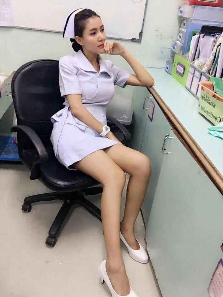 女护士因制服太性感被迫辞职，护士制服 来看看她都穿了什么